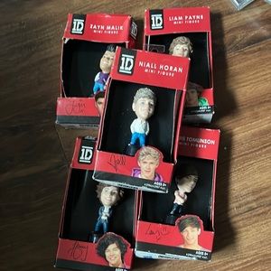 One direction mini figures